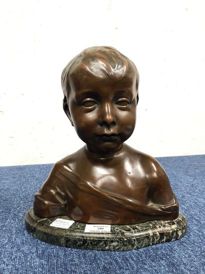 null DONATELLO 

bust of a child in copper 

some wears