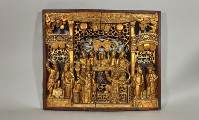 null CHINA, Ningpo - 20th century

Carved, openwork and gilded lacquered wood panel,...