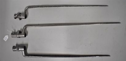 null Set of three bayonets with socket. 

In the state (without scabbard).