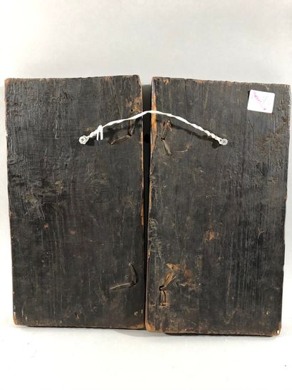 null ICÔNE DOUBLE, tempera sur bois et charnière métal, représentant à gauche la...