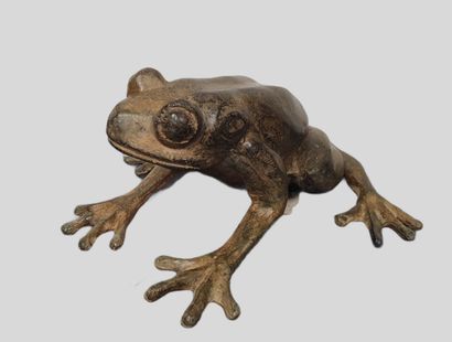 null CHENET Pierre (20th century)

Frog 

bronze with brownish brown patina, stamped...