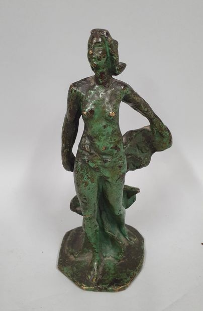 null BAZZONI Alberto, after

Woman with veil 

Bronze with green shaded patina, modern...