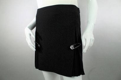 VERSUS VERSACE 
 
Short black skirt with...
