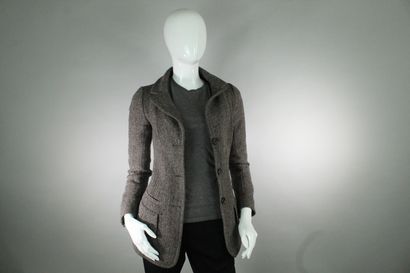 null CELINE 



Belted jacket with triple buttoning in grey, black, brown and beige...