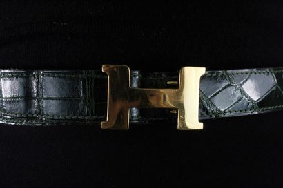 null HERMES



Belt made up of the House's iconic mini Constance buckle in gold-plated...