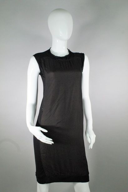 LANVIN 



Sleeveless dress in cotton and...