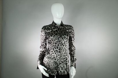 DOLCE & GABBANA



Grey leopard print silk...