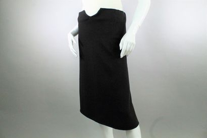 null JIL SANDER



Taupe wool-blend skirt, asymmetrical with fold-over pattern, slit...