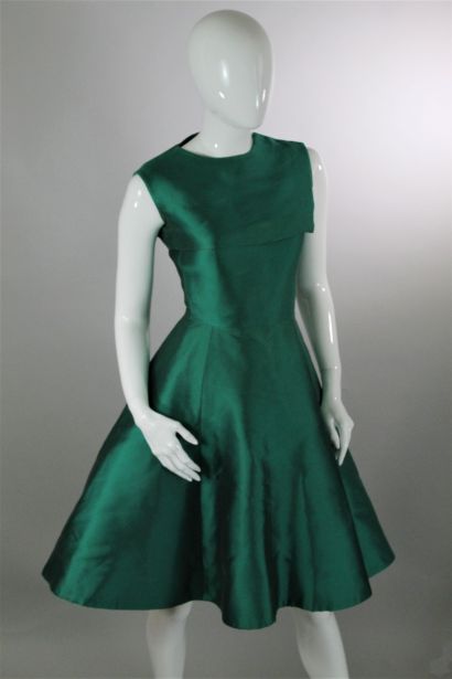  CHRISTIAN DIOR Haute couture. Automne/Hiver 1961, collection "Charme 62". Robe cocktail...