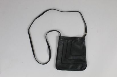 null HERMES



Shoulder bag "Toudou" model in dark grey ultra soft leather. 

One...