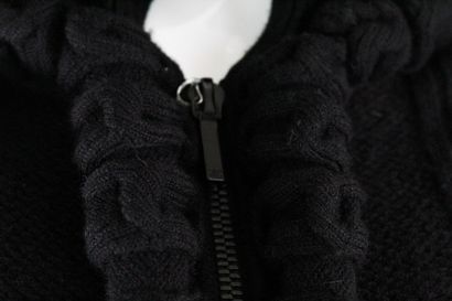 null CHANEL 



Around the world" collection, Fall/Winter 2013



Black knitted jacket...