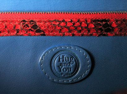 null 
HUG & YOU



Handbag, shoulder bag or shoulder strap (removable) in red python...
