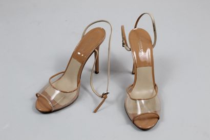 null MICHAEL KORS 

Pair of nude glazed leather and transparent plastic pumps. 

Tie...