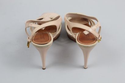 null SEBASTIAN MILANO 



Pair of heeled sandals in powder pink glacé leather, cream...