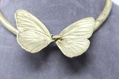 null CLAUDE LALANNE

Gilt bronze "butterfly" opening torque necklace 

Monogrammed...