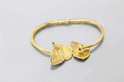 null CLAUDE LALANNE

Gilt bronze "butterfly" opening bracelet

Signed C. LALANNE,...