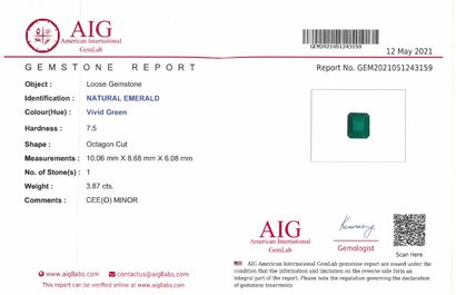 null Rectangular emerald with cut sides on paper. 

Accompanied by an AIG certificate...