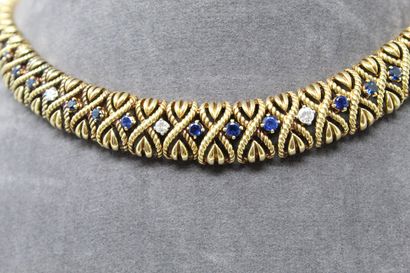 null 
VAN CLEEF & ARPELS





1960's





Half set including a necklace and a bracelet:





-...