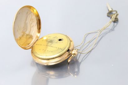 null ANONYMOUS

Late 18th century.

Gold watch. Round case on hinge, smooth back....