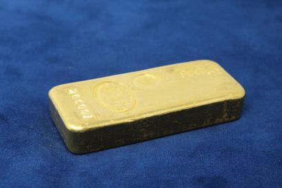 null 
Gold ingot (996.2).

Weight : 999.9 g.

We join there its numbered test report.

FOR...