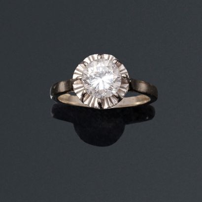 null Solitaire in 18K (750) white gold and platinum, set with a diamond. 

Marks...