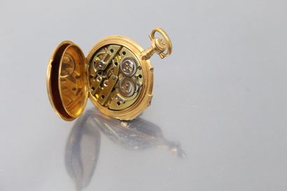 null JACHON, Saint Etienne

Early 20th century

Gold collar watch. Round case on...