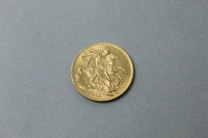 null Gold Sovereign George V (1912)

TTB to SUP. 

Weight : 7.97 g.