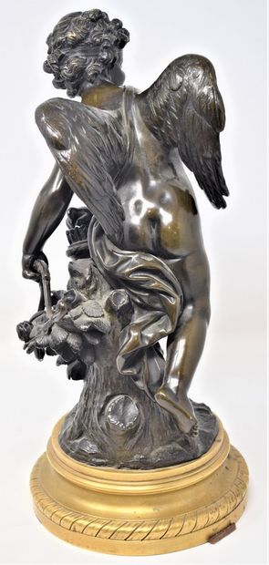 null Paire de bronze à patine médaille figurant Vénus et Cupidon.

France, XIXe siècle

Base...