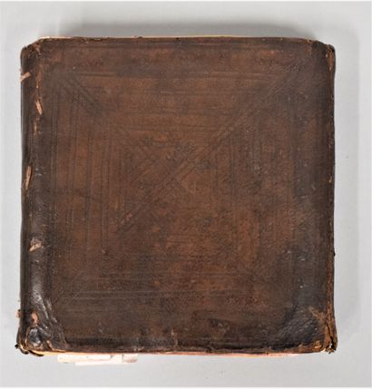 null Manuscrit du Maghreb

XVIII - XIXe siècle

probablement des copies du Dala'il...