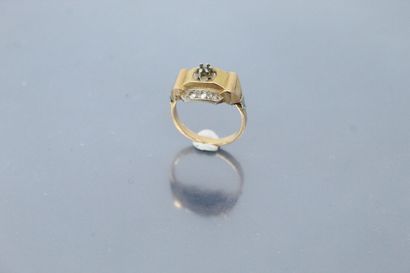 18k (750) yellow gold ring setting, central...