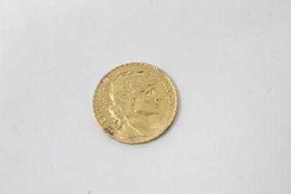 null Gold coin of 20 francs Coq 1907.

Weight : 6.45 g.