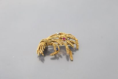 null Broche gerbe en or jaune 18k (750), mouvementée d'épis de blé et ornée d'un...