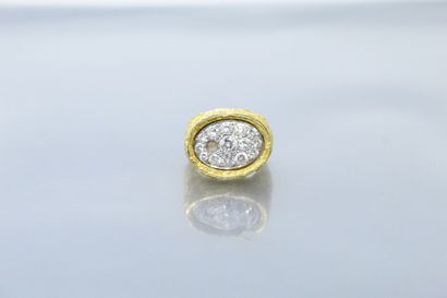null Bague jonc en or jaune 18k (750) pavé de diamants (manque)

Poids brut : 12.4...