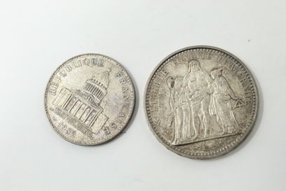 null Lot de 11 pièces en argent :

10 Francs Hercule 1965x3, 1967x2, 1968x2.

1 pièce...