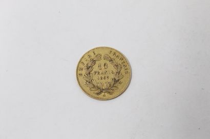 null Yellow gold coin of 10 Francs Napoleon III Naked head (1857 A)

Weight : 3.20...