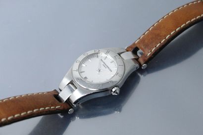 null BAUME & MERCIER 

Montre bracelet, boîtier rond en métal, cadran à fond gris...