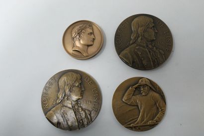 Lot composé de quatre médailles en bronze...