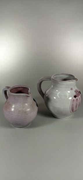 null CLOUTIER Robert (1930 - 2008) and Jean (born in 1930)



2 jugs in red clay...