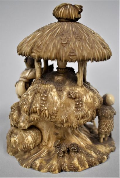 null JAPAN - MEIJI period (1868 - 1912)

Okimono, ivory group decorated with a peasant...