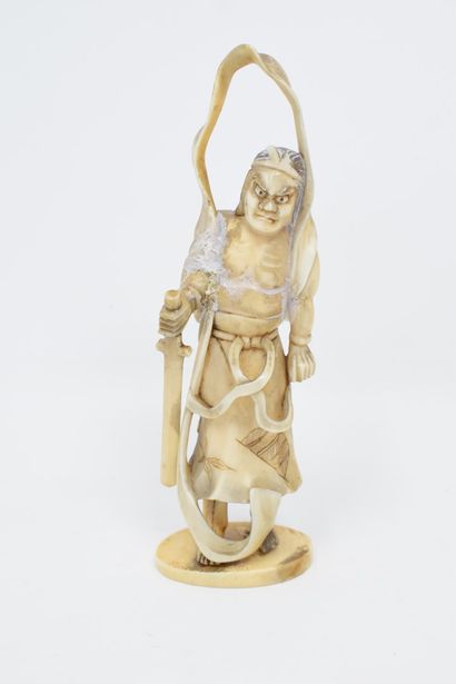 null JAPAN - 20th century

Ivory Okimino representing a man with a sword 

Accidents,...