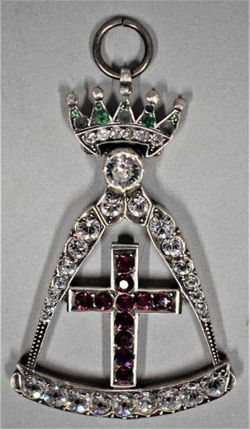 null Jewel of knight Rose Cross.

Articulated crown.

Silver and rhinestones.

Late...