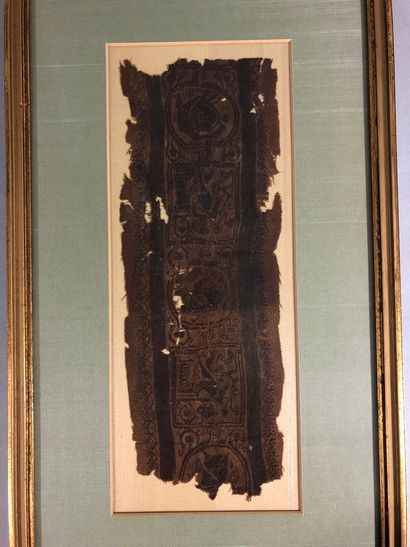 null EGYPTE, VI - VIIIe siècle,

Fragment de tissu Copte à décor de personnages dans...