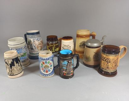 null Lot of 10 beer mugs decorated on the theme of travel souvenir.

(Damage and...