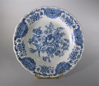 null RIDGWAY Staffordhire England

An earthenware plate with blue monochrome decoration,...