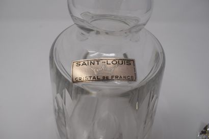 null Carafe en cristal, modèle " Jersey ", marque à la base, Cristal St-Louis France...