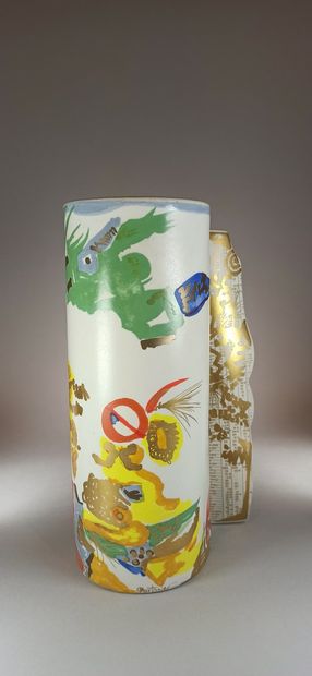 null PORTANIER Gilbert (born in 1926)

Vase Rosenthal Edition with abstract decoration.

White...