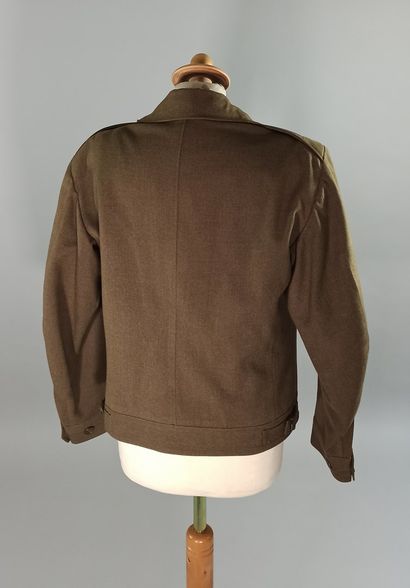 null Lot of two American Ike OD wool jackets : A first sergeant's jacket of the 8...