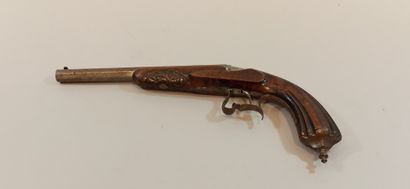 null Living room pistol type FLOBERT.

Wooden stick carved of grooves, engraved trimmings.

Caliber:...