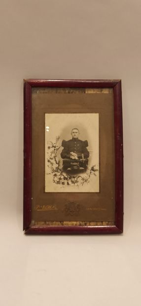 null 5 photographs and 1 embroidery: 

"Portraits of soldiers" including infantryman...