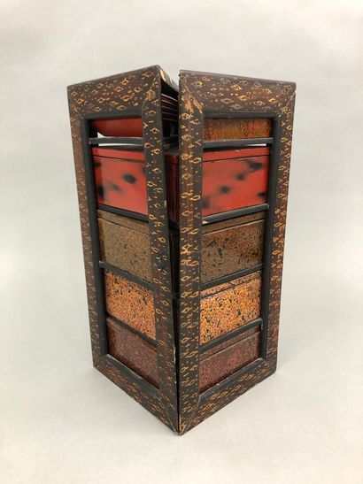 null JAPAN, Meiji period

Hakko (picnic box) 

Rectangular lacquer box with hiramaki-e...